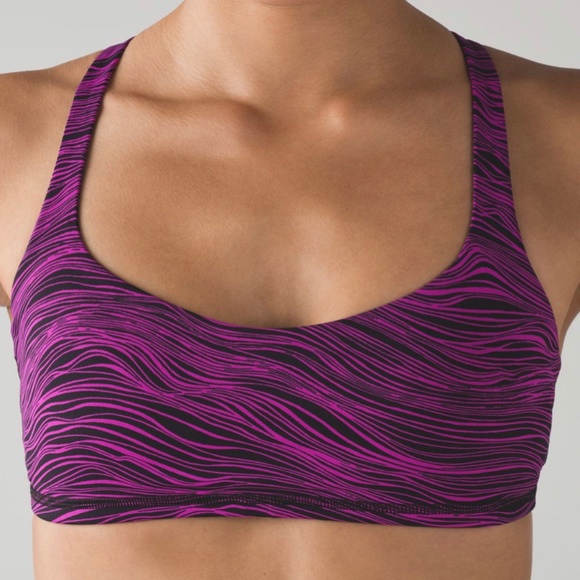 Size 6 Lululemon Free To Be Bra in Life Lines Polar Pink Black - Picture 1 of 7